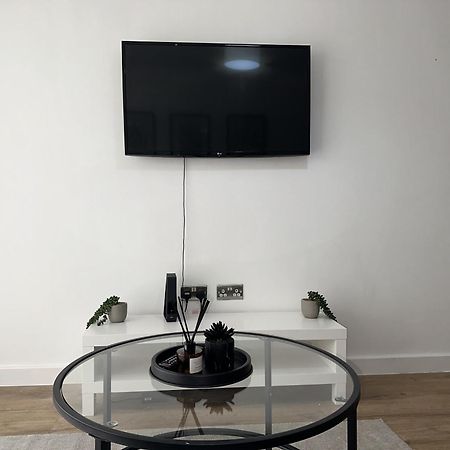 Luxury - Smart Tv - Fast Wifi - Near Utilitia Arena & Icc Apartment Birmingham Exterior photo